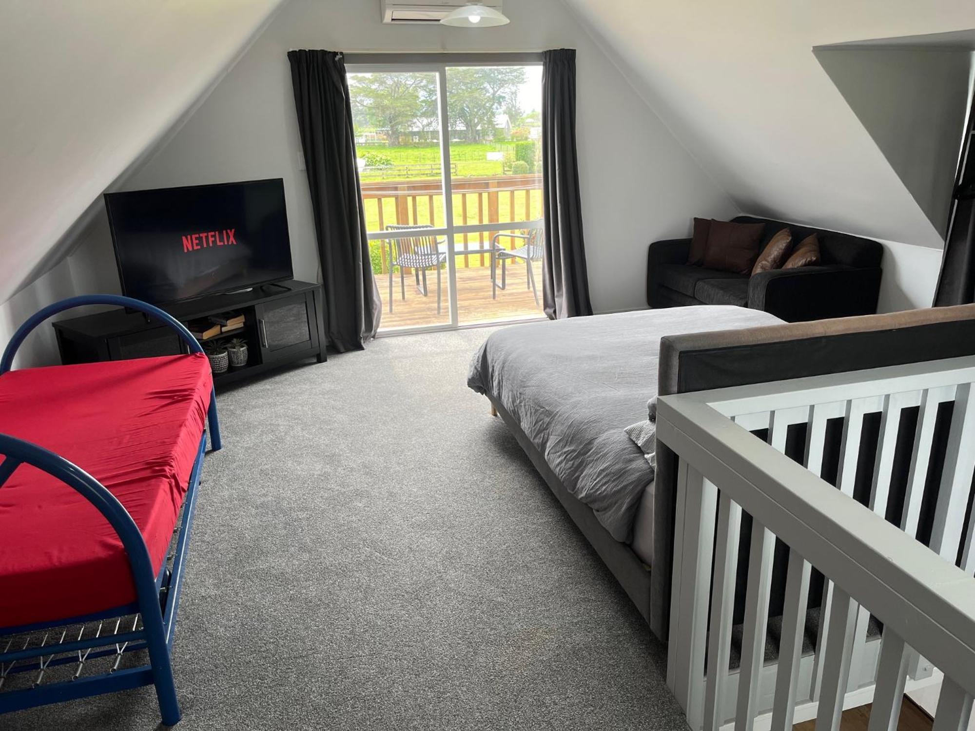 Hotel Hakarimata Escape Ngaruawahia Esterno foto
